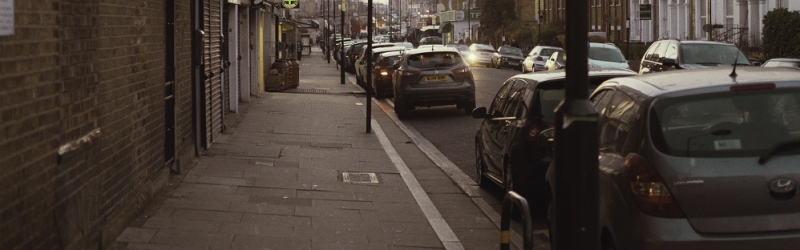 london-steet-lined-with-parked-cars